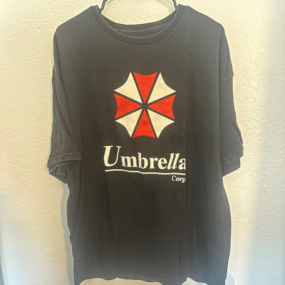 Resident Evil Umbrella Corp T-Shirt Size 2XL